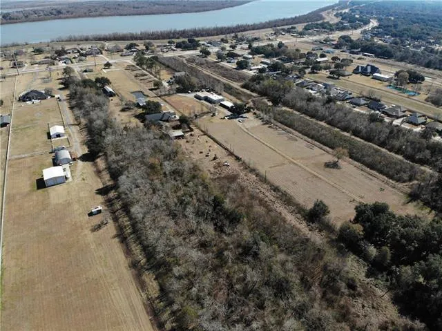 $130,000 | 12226 Highway 23, Belle Chasse, LA 70037