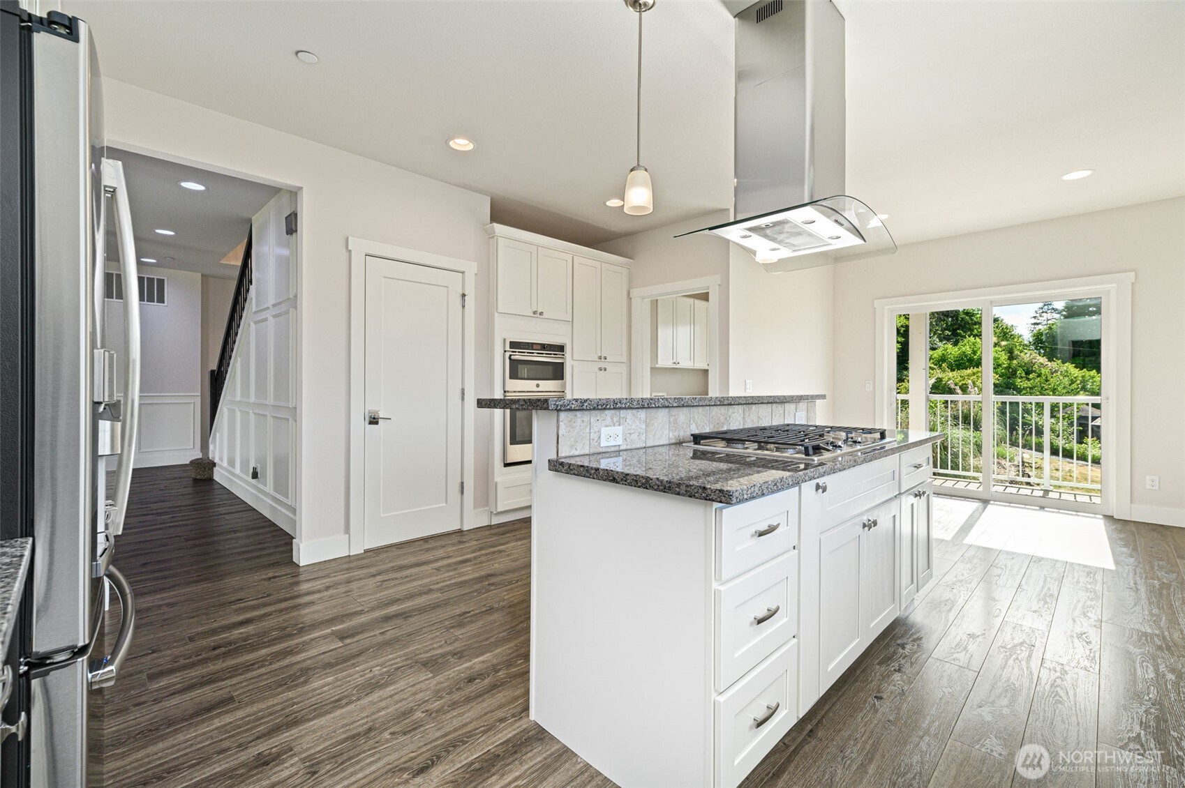 7663 South 132nd Street Seattle, WA 98178 - Photo 10 of 30