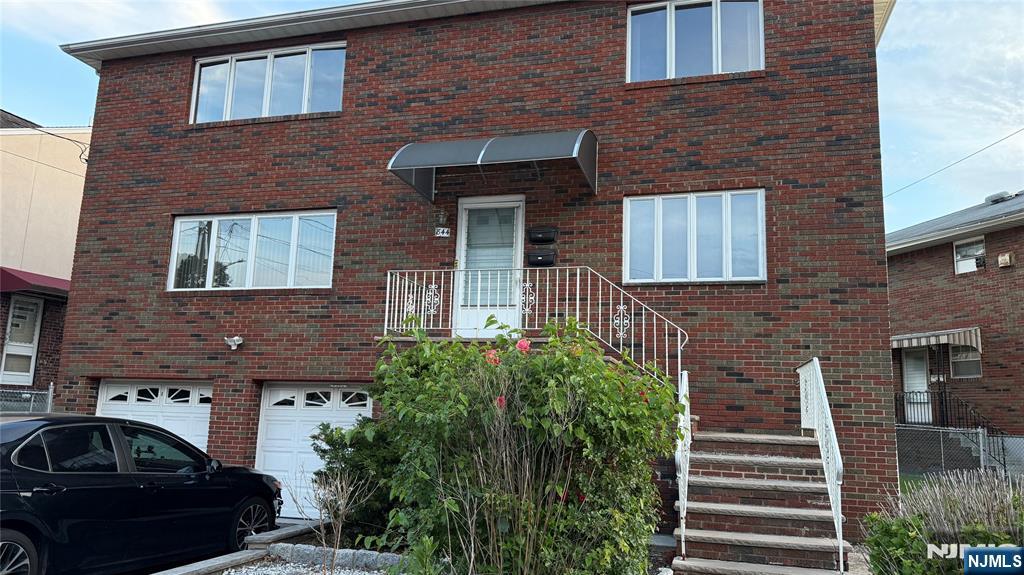 844 Elizabeth Street, Unit 2 Ridgefield, NJ 07657 - Photo 2 of 22