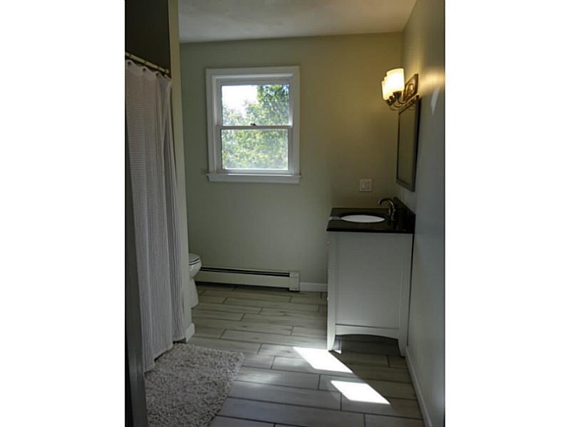 16 Mashie Road Cumberland, RI 02864 - Photo 13 of 21 Master Bath/Spa.