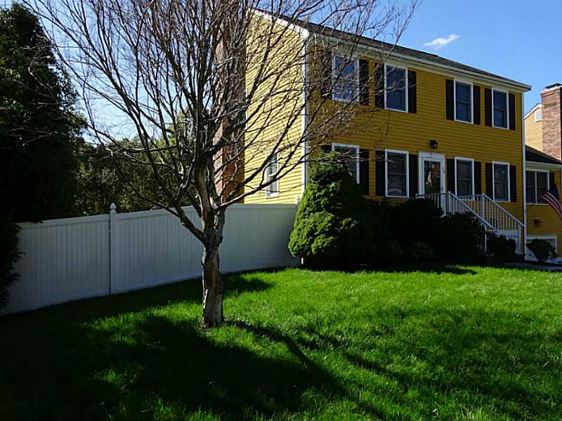 16 Mashie Road Cumberland, RI 02864 - Photo 2 of 21 Exterior Front.