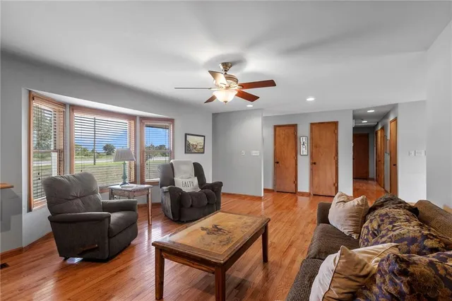 $575,000 | 2019 Old 50 Highway, Ottawa, KS 66067