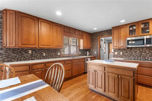 $575,000 | 2019 Old 50 Highway, Ottawa, KS 66067