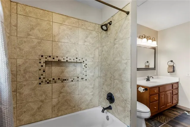 $575,000 | 2019 Old 50 Highway, Ottawa, KS 66067