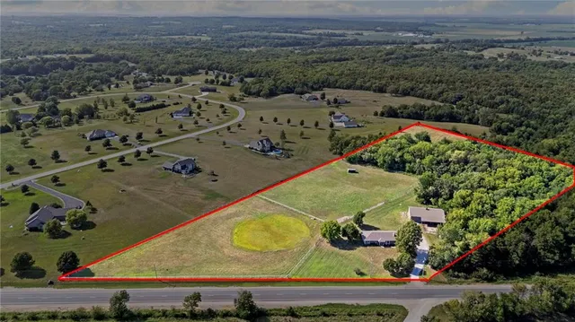 $575,000 | 2019 Old 50 Highway, Ottawa, KS 66067