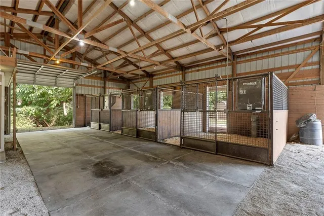 $575,000 | 2019 Old 50 Highway, Ottawa, KS 66067