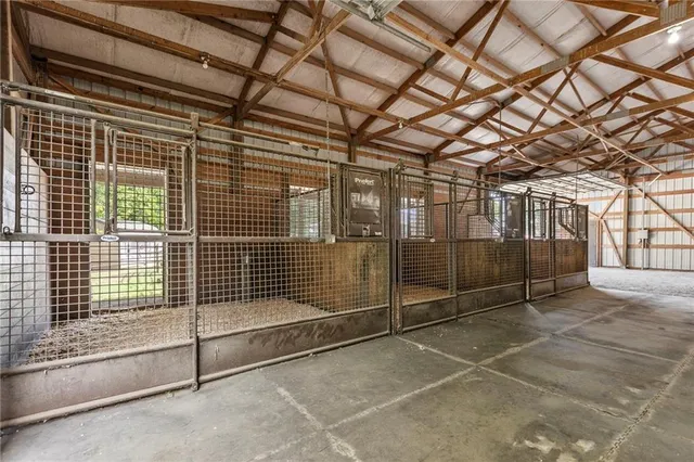 $575,000 | 2019 Old 50 Highway, Ottawa, KS 66067