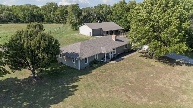 $575,000 | 2019 Old 50 Highway, Ottawa, KS 66067