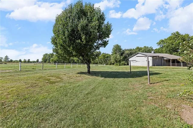 $575,000 | 2019 Old 50 Highway, Ottawa, KS 66067