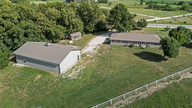 $575,000 | 2019 Old 50 Highway, Ottawa, KS 66067