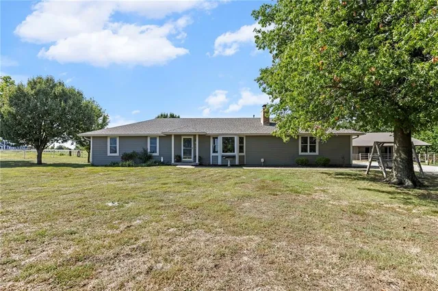 $575,000 | 2019 Old 50 Highway, Ottawa, KS 66067