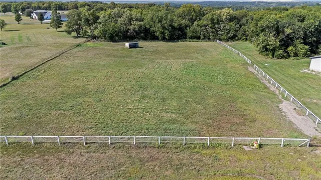 $575,000 | 2019 Old 50 Highway, Ottawa, KS 66067