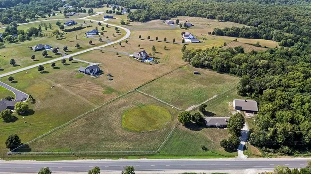 $575,000 | 2019 Old 50 Highway, Ottawa, KS 66067