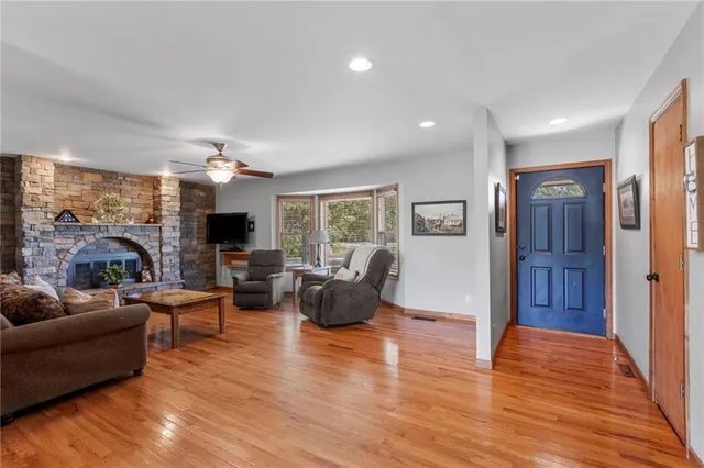 $575,000 | 2019 Old 50 Highway, Ottawa, KS 66067