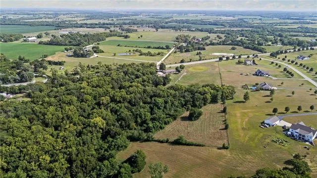 $575,000 | 2019 Old 50 Highway, Ottawa, KS 66067