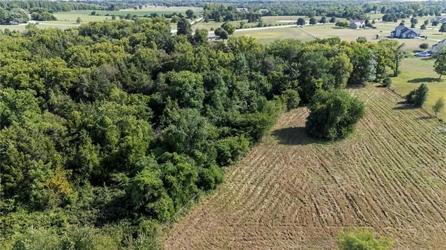 $575,000 | 2019 Old 50 Highway, Ottawa, KS 66067