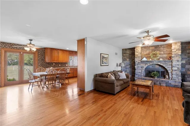 $575,000 | 2019 Old 50 Highway, Ottawa, KS 66067