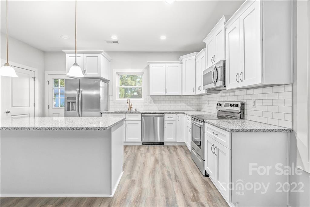 8625 Reedy Creek Road Charlotte, NC 28215 - Photo 4 of 10 Gallery Image 4
