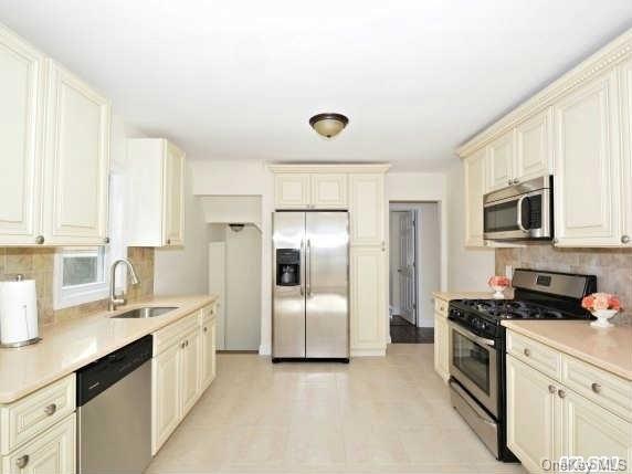 131 Roxbury Road South Franklin Square, NY 11010 - Photo 1 of 1