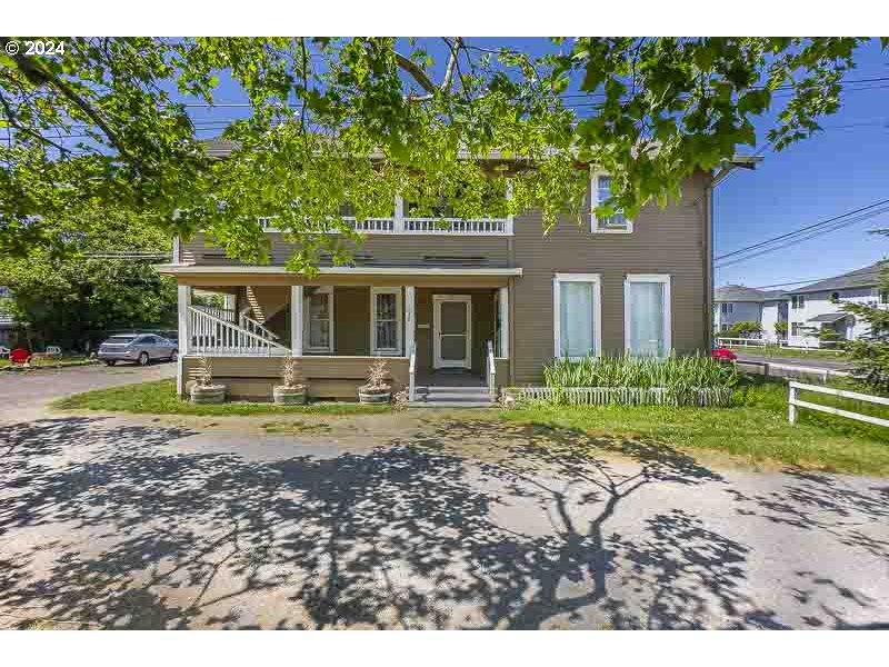 234 Southeast Thurston Street Albany, OR 97321 - Photo 2 of 11 Gallery Image 2