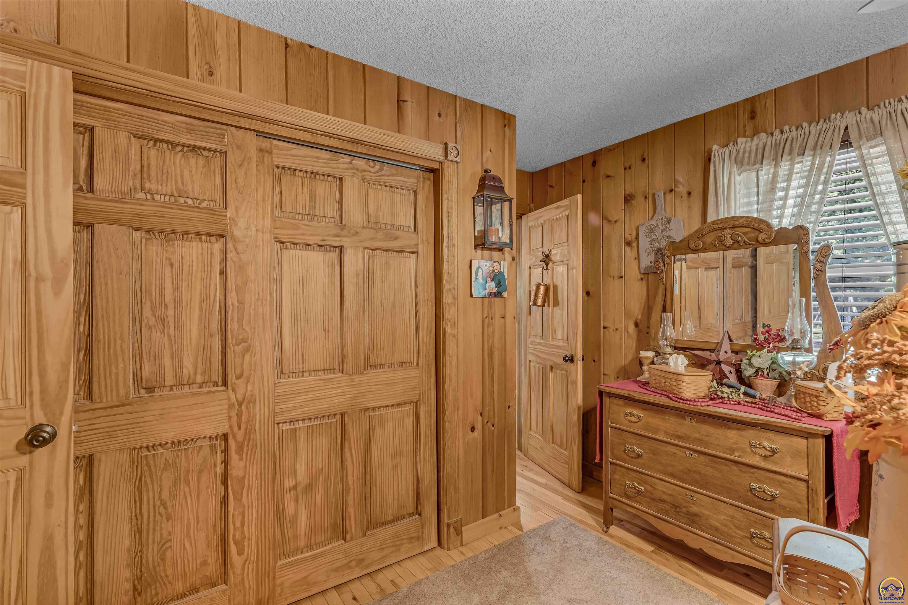 8441 Southwest Valencia Road Auburn, KS 66402 - Photo 22 of 72