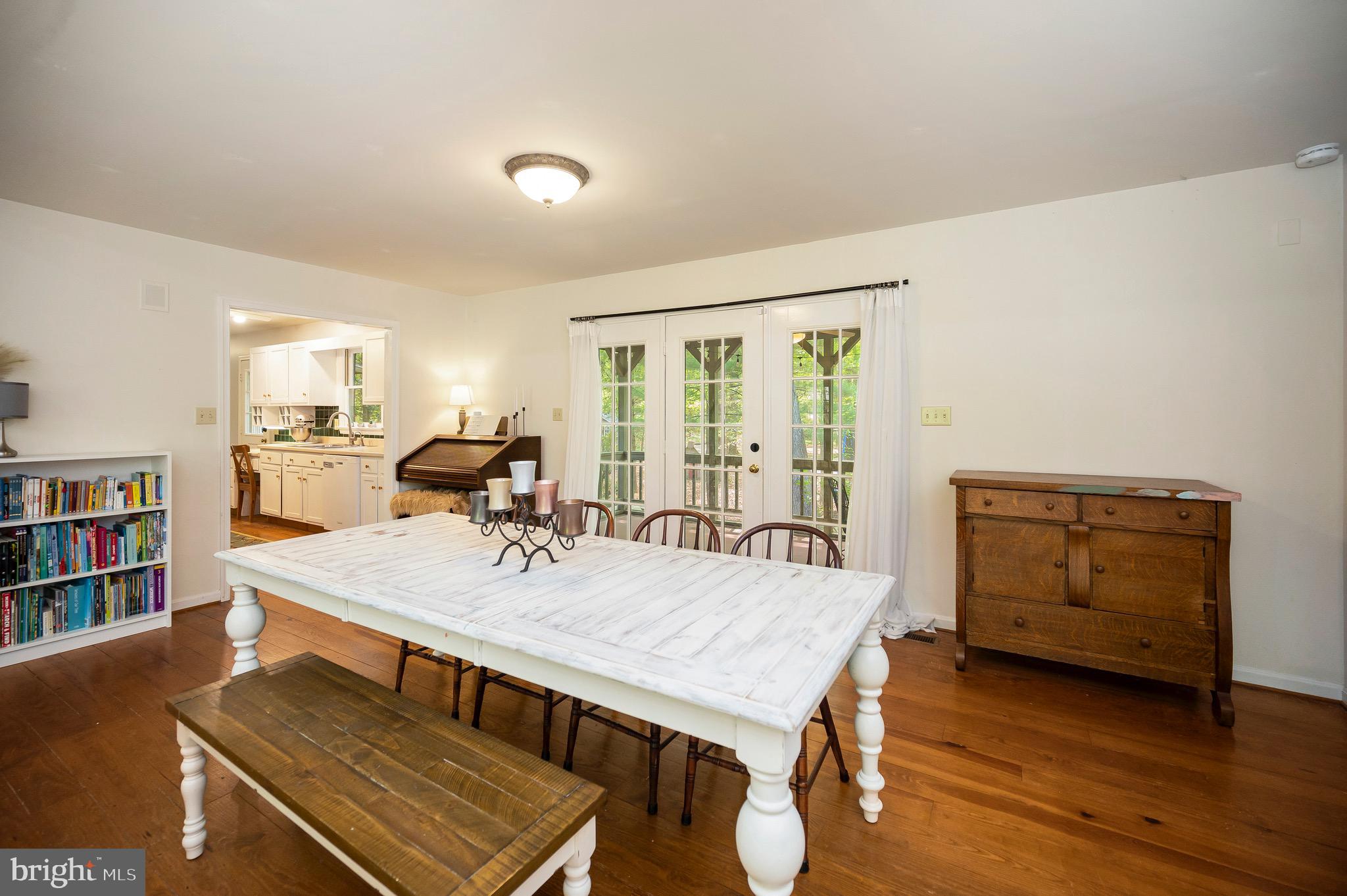 302 Gold Valley Road Locust Grove, VA 22508 - Photo 8 of 48 DR large enough for a farmhouse table