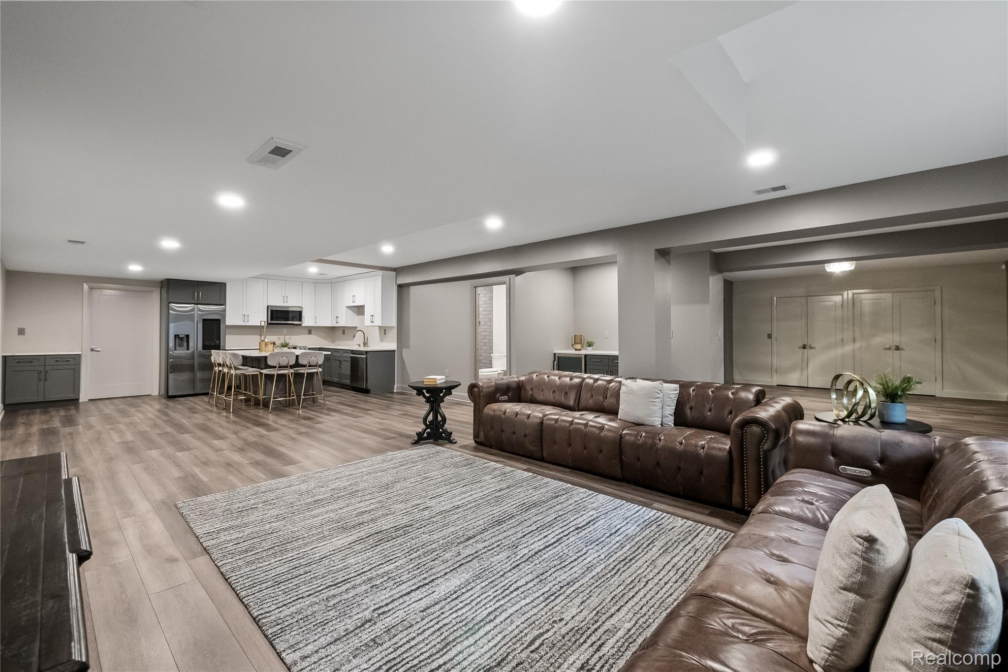 3824 Poppleton Street Troy, MI 48084 - Photo 35 of 51 Living area featuring light wood-type flooring and recessed lighting