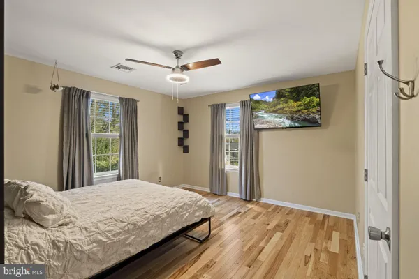 $499,900 | 329 Maple Road, Mount Laurel, NJ 08054