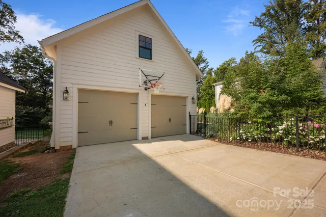 $1,725,000 | 317 Catawba Avenue, Davidson, NC 28036