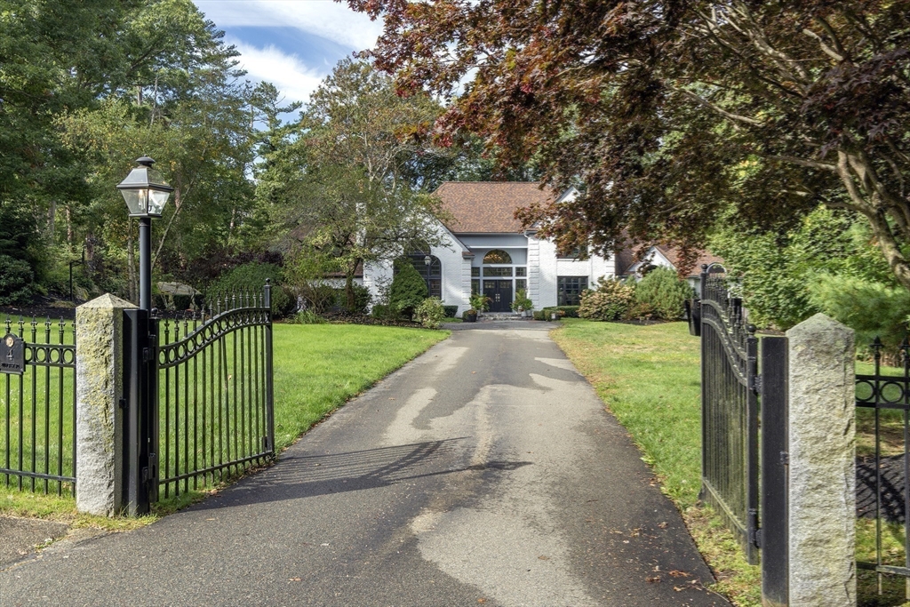 4 Pinecrest Road Hingham, MA 02043 - Photo 8 of 37 Gallery Image 8