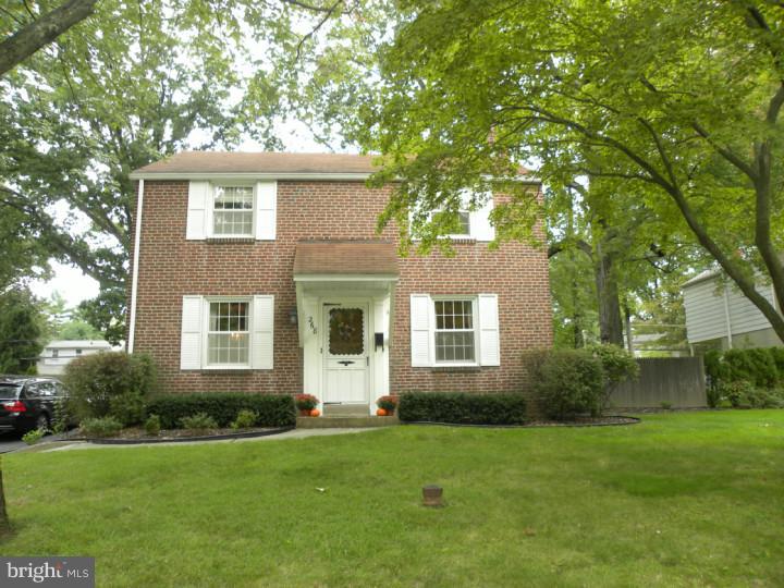 268 Rambling Way Springfield, PA 19064 - Photo 1 of 18 Exterior Front