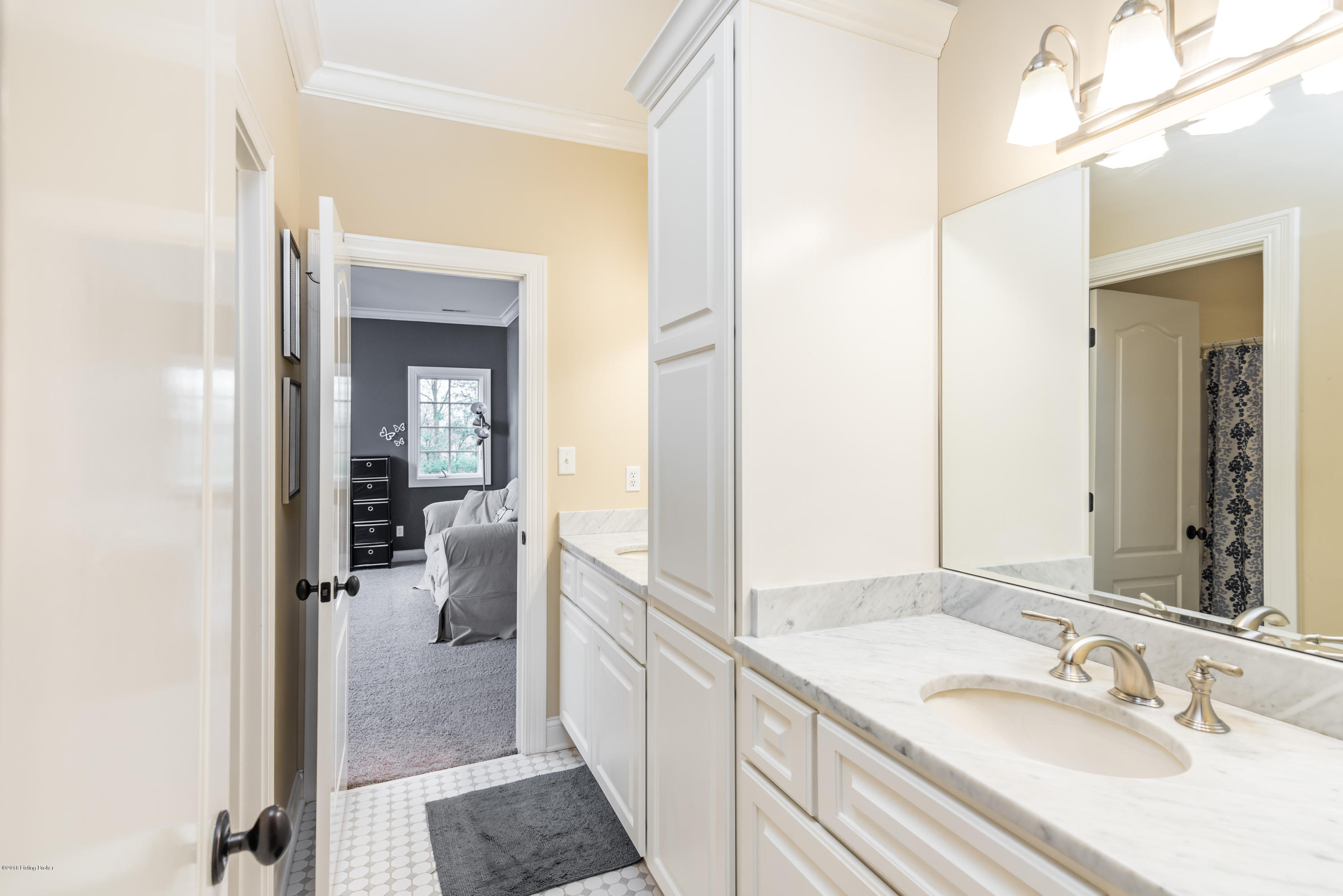 5912 Mt Pleasant Road Prospect, KY 40059 - Photo 21 of 38 Mt Pleasant Upstairs Full Bathroom 3