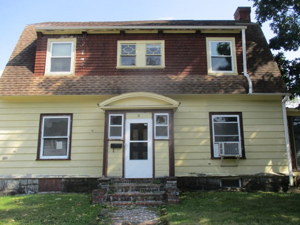 56 June Street Worcester, MA 01602 - Photo 2 of 20 Gallery Image 2