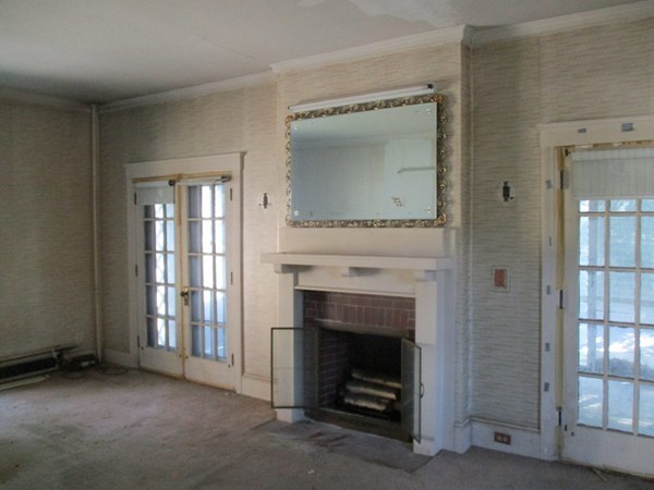56 June Street Worcester, MA 01602 - Photo 9 of 20 Gallery Image 9