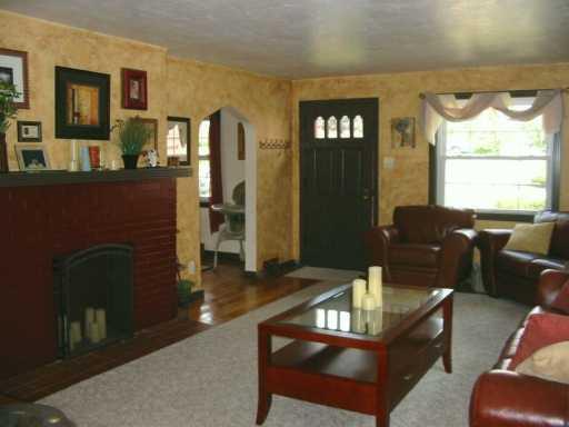 1811 Pine Hollow Road McKees Rocks, PA 15136 - Photo 3 of 8 Other.