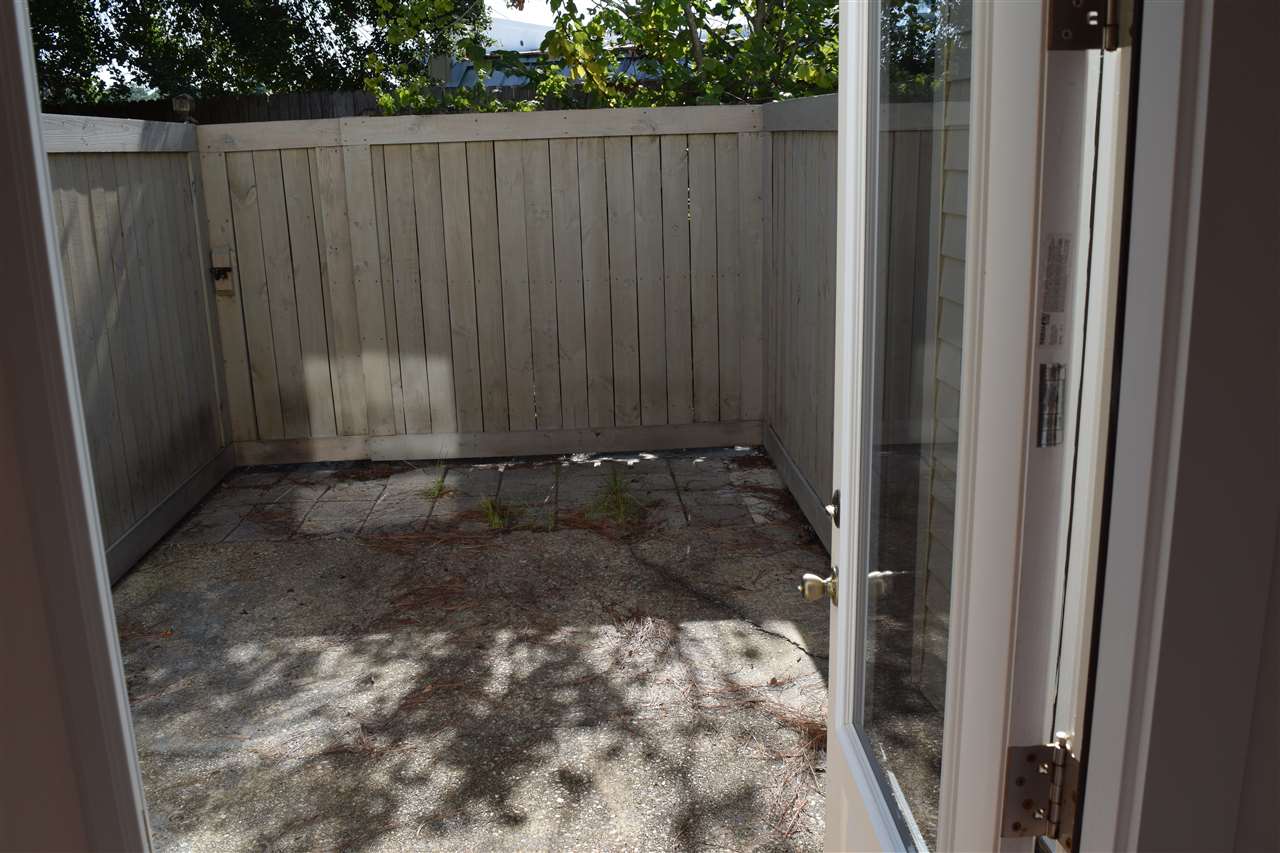 26063 Canal Road, Unit 3 A PH 1 Orange Beach, AL 36561 - Photo 10 of 18 Back Patio