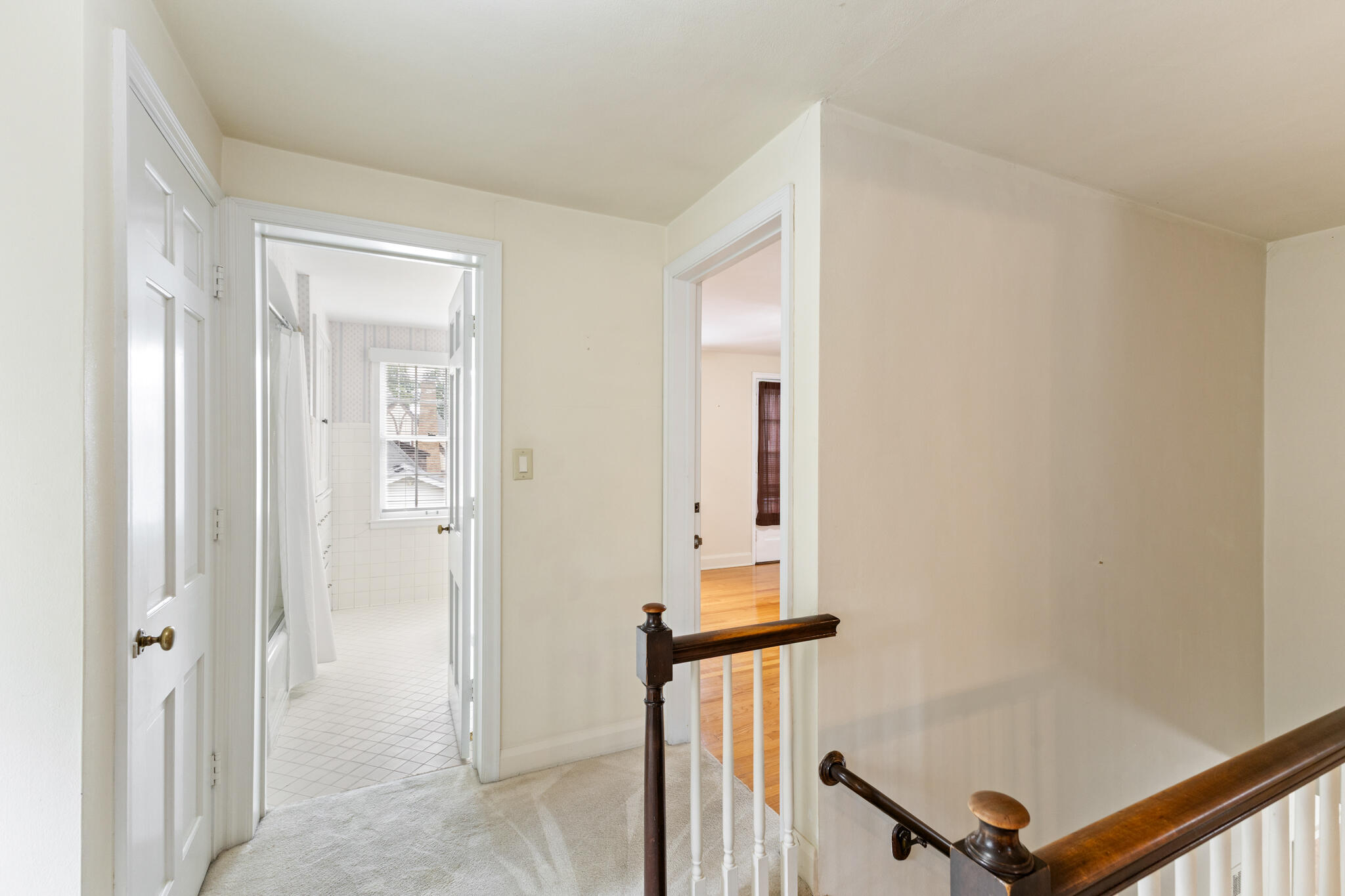 3920 Kinzie Avenue Racine, WI 53405 - Photo 24 of 42 Walkway