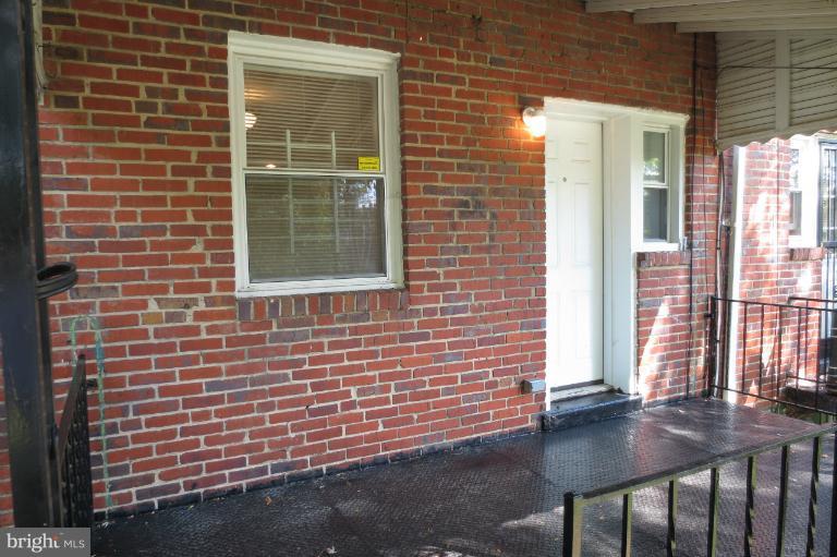 4107 Mountwood Road Baltimore, MD 21229 - Photo 12 of 22 Exterior (Rear)