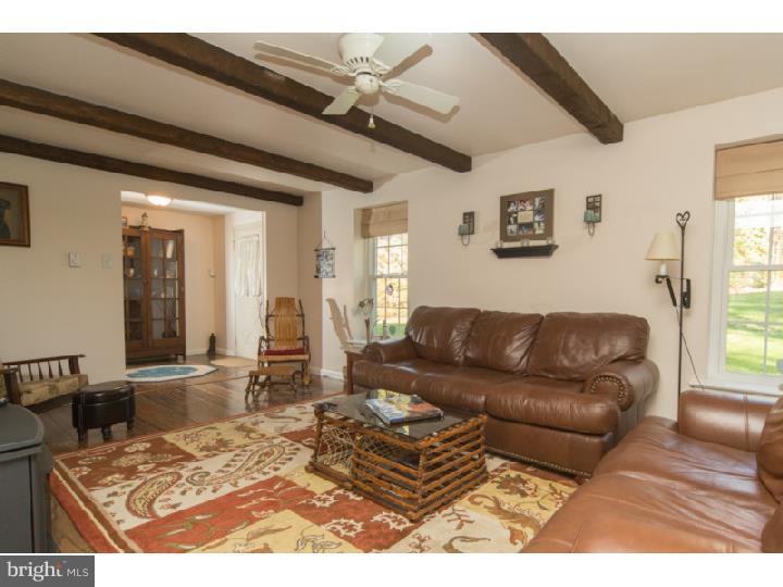 821 Springton Road Glenmoore, PA 19343 - Photo 4 of 25 Living Room