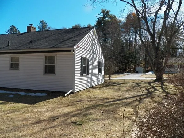 $499,900 | 8 Blair Avenue, Hillsborough, NH 03244