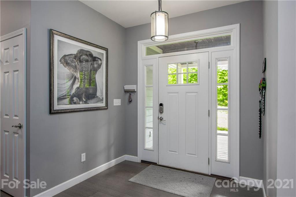 358 West Lake Road Marion, NC 28752 - Photo 3 of 14 Gallery Image 3