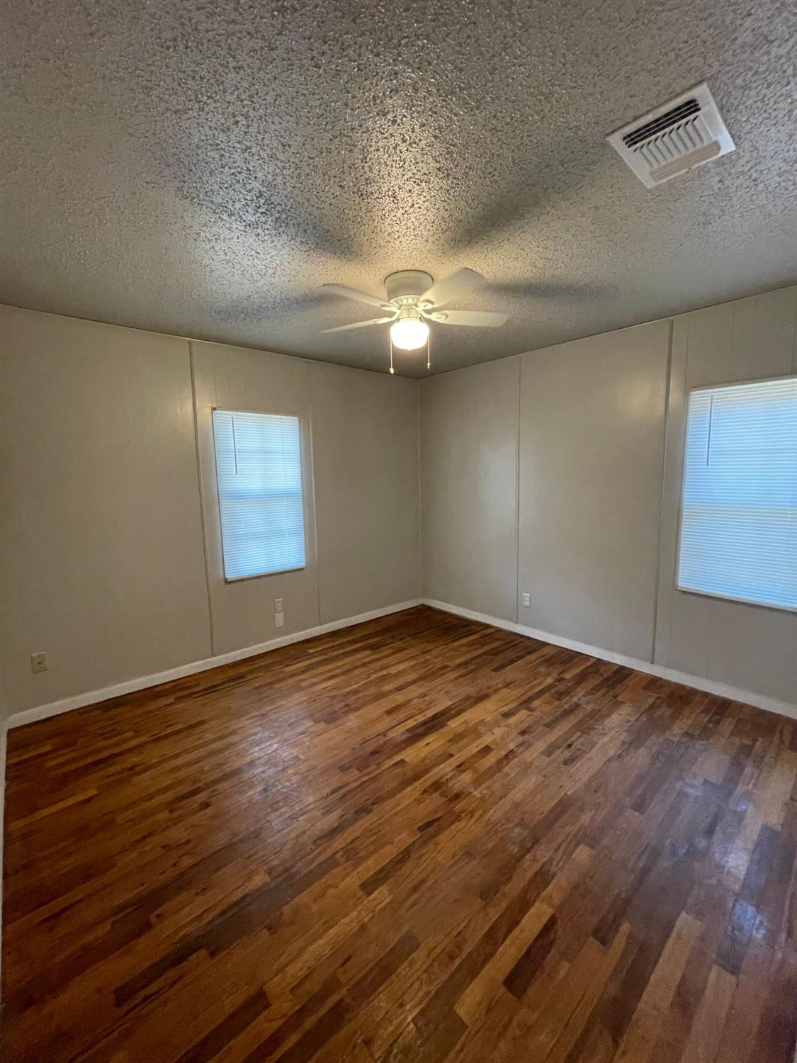 3609 32nd Street Lubbock, TX 79410 - Photo 5 of 7 Photo 5