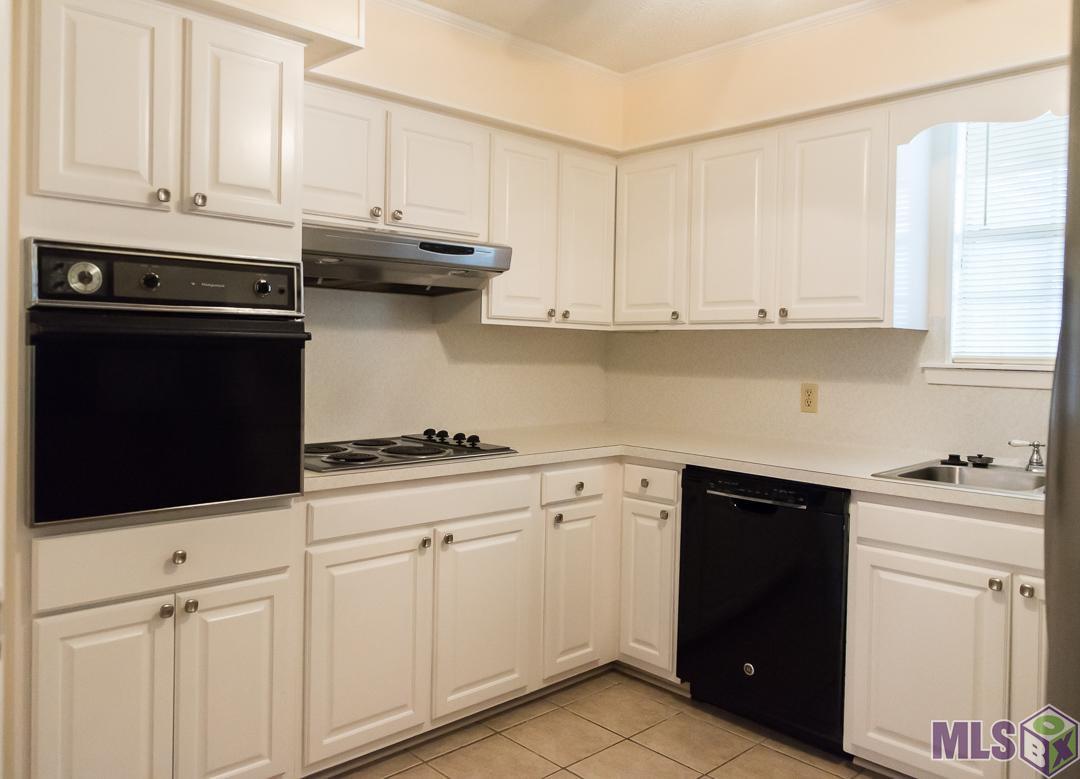 9588 Hyacinth Avenue Baton Rouge, LA 70810 - Photo 11 of 17 Gallery Image 11