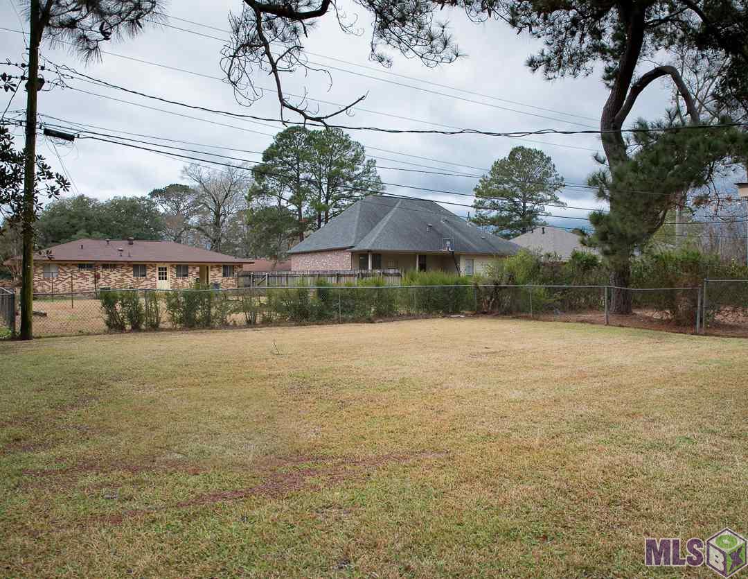 9588 Hyacinth Avenue Baton Rouge, LA 70810 - Photo 3 of 17 Gallery Image 3