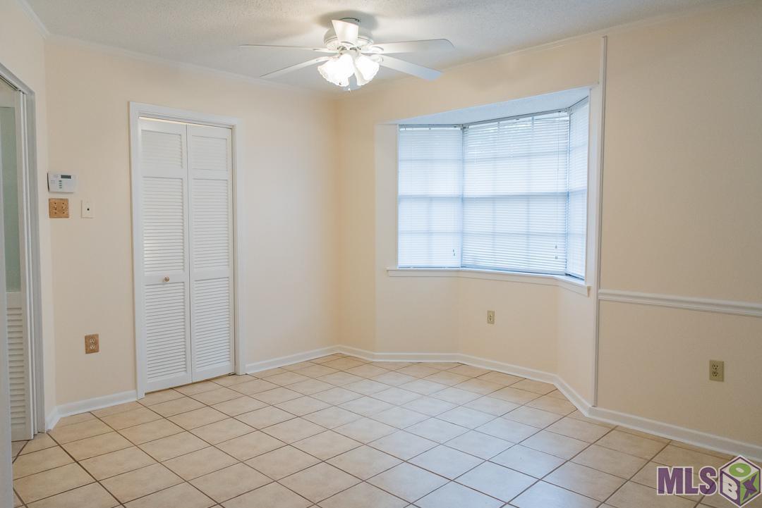9588 Hyacinth Avenue Baton Rouge, LA 70810 - Photo 9 of 17 Breakfast Area