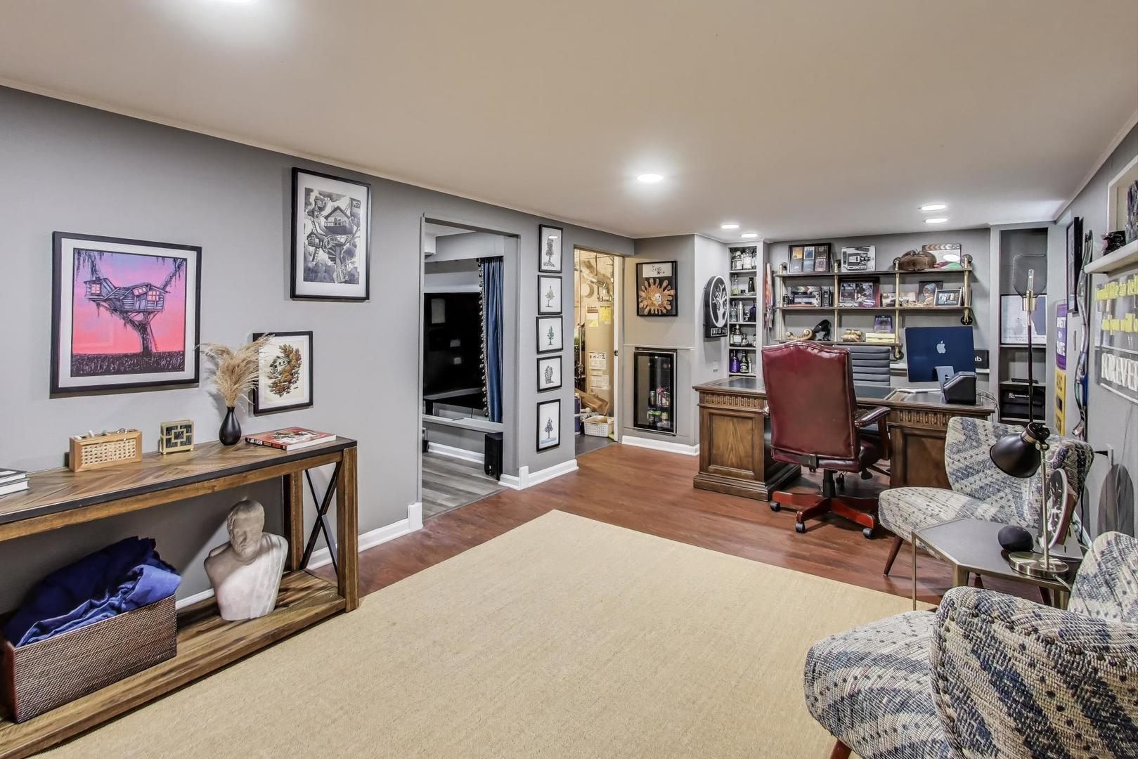 235 Richmond Street Evanston, IL 60202 - Photo 23 of 38 a bedroom with furniture and a bed
