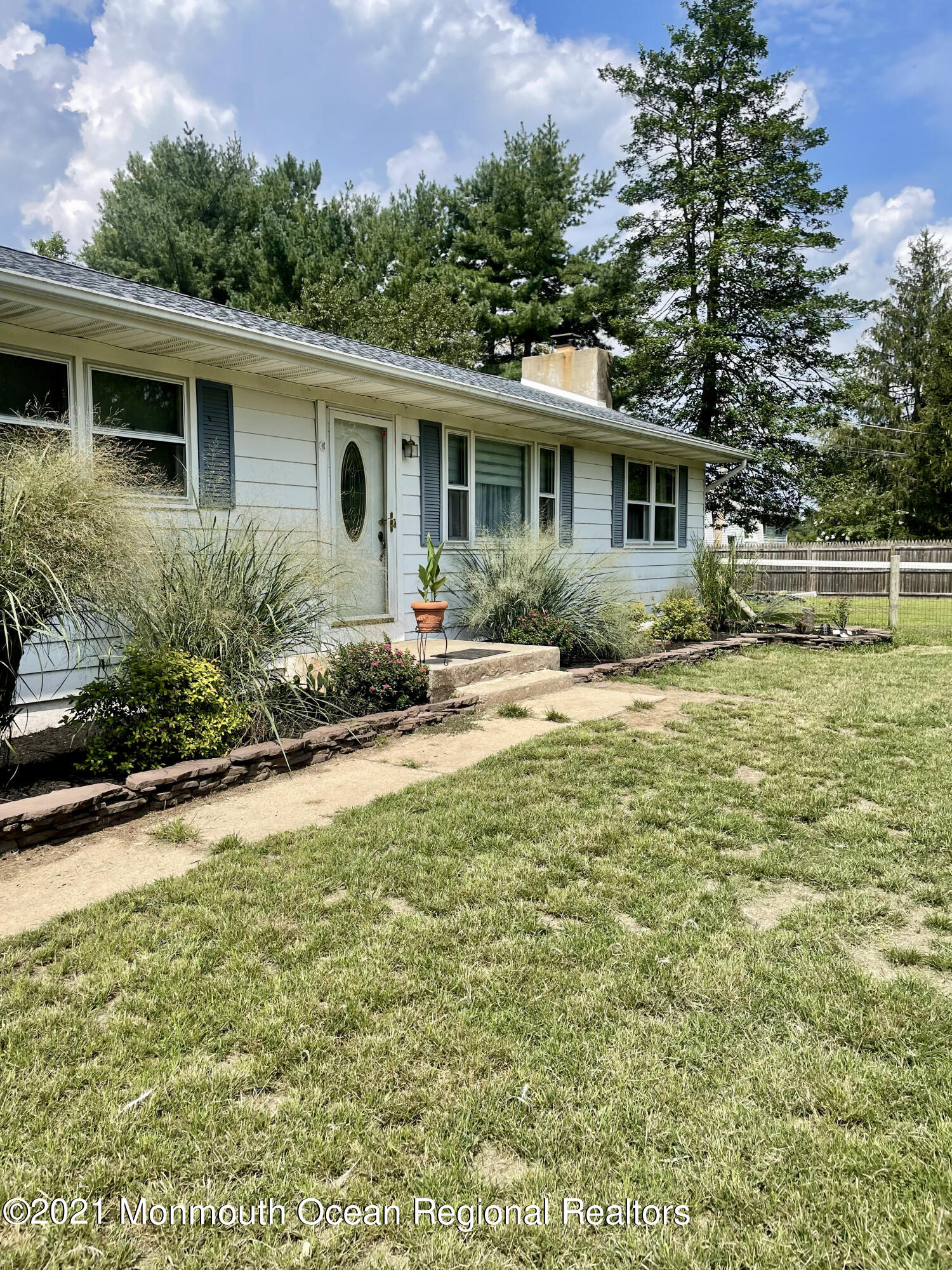 866 Monmouth Road Cream Ridge, NJ 08514 - Photo 2 of 39 a view of a house with swimming pool