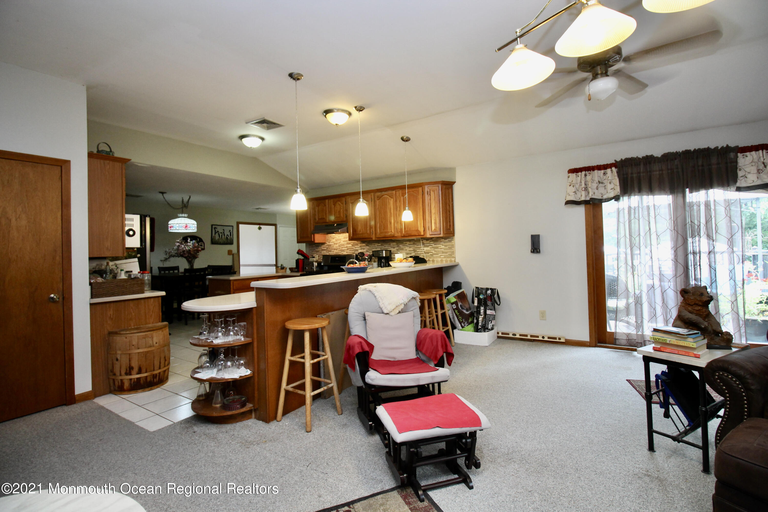 866 Monmouth Road Cream Ridge, NJ 08514 - Photo 19 of 39 a room with furniture and a gym equipment