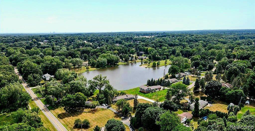 6977 Dublin Fair Road Troy, MI 48098 - Photo 40 of 42 Gallery Image 40