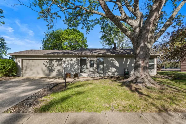 $236,500 | 2501 Jordan Drive, Champaign, IL 61822
